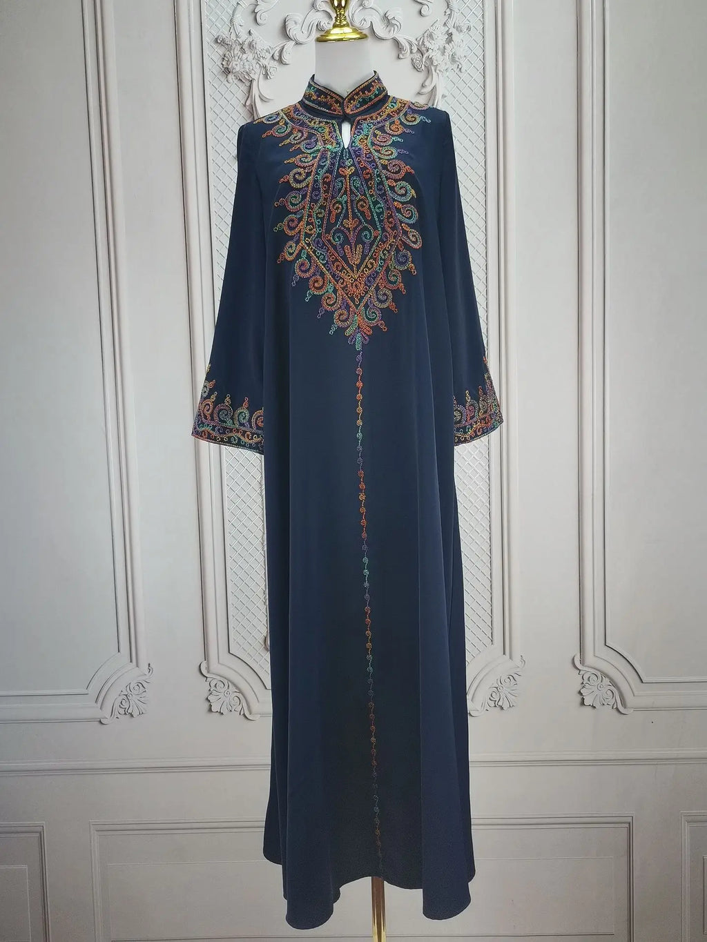 Uni Embroidery V-Neck Long Dress Dubai Arab Abaya For Muslim Woman Loose Moroccan Saudi Ethnic Jalabiya Fashion Robe 2026
