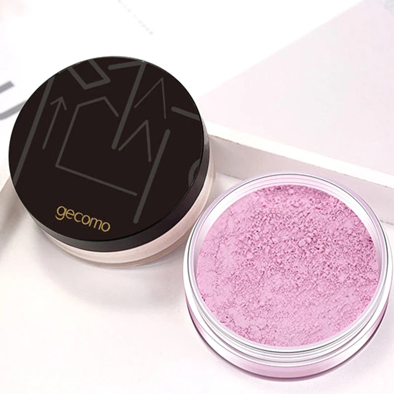 بودرة جيمينغ المتطورة تمنحك تثبيتاً مثالياً للمكياج يدوم طوال اليوم مع مقاومة فعالة للماء والعرق.