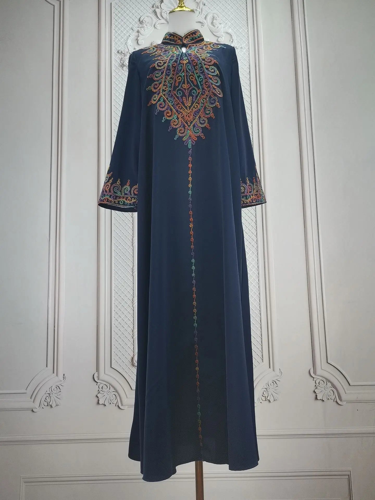 Uni Embroidery V-Neck Long Dress Dubai Arab Abaya For Muslim Woman Loose Moroccan Saudi Ethnic Jalabiya Fashion Robe 2026