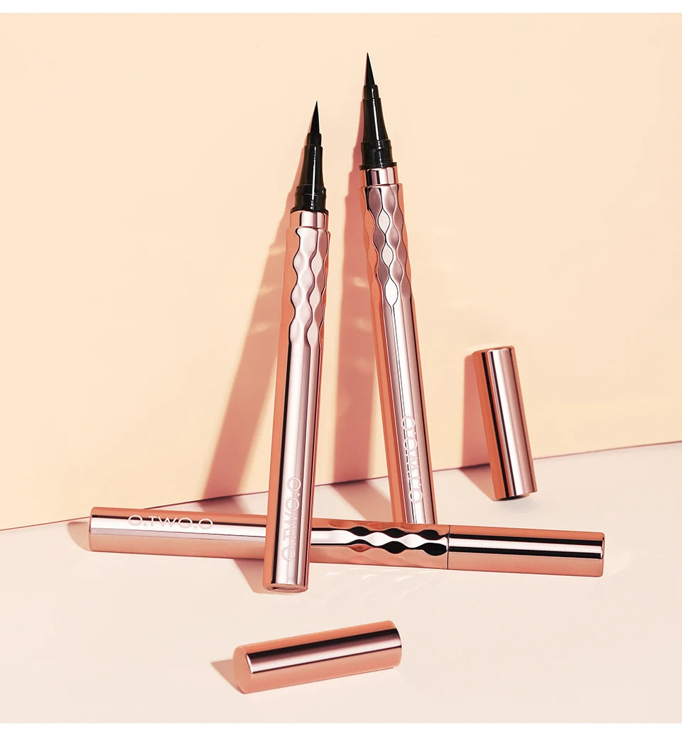 O.TWO.O 6pcs Makeup Kit 2 in 1 Lipstick Eyebrow Pencil Black Eyeliner 4d Fiber Mascara Full Professional Makeup Set