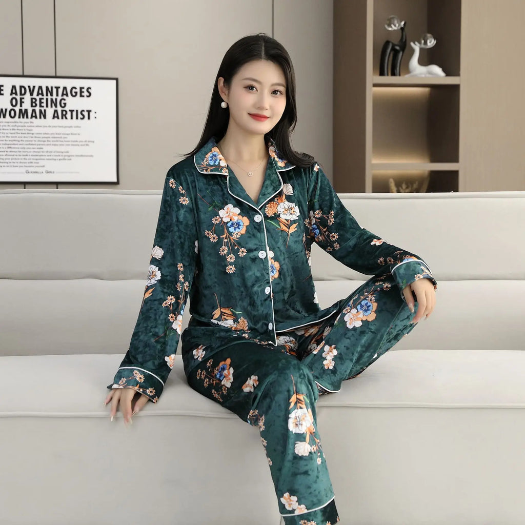 Elegant Women Pajamas 2-Piece Set long sleeved pants Print Velvet Pajamas Homewear Ladies Pajamas Women Sleepwear