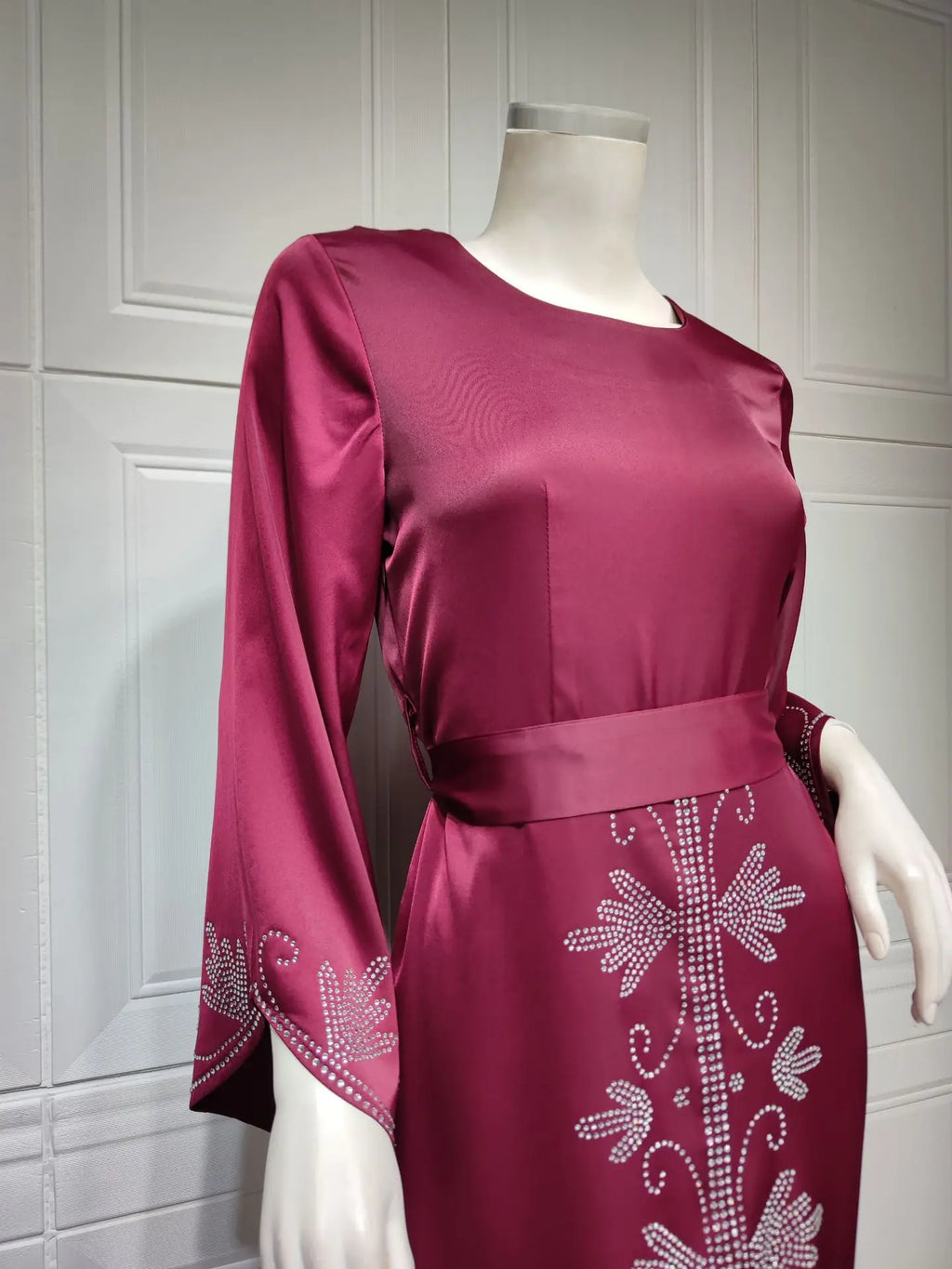 Elegant Satin Evening Gown Muslim Dress Women Abaya Long Sleeve Turkish Dresses Stylish Diamond Women Maxi Dress Dubai Kaftan