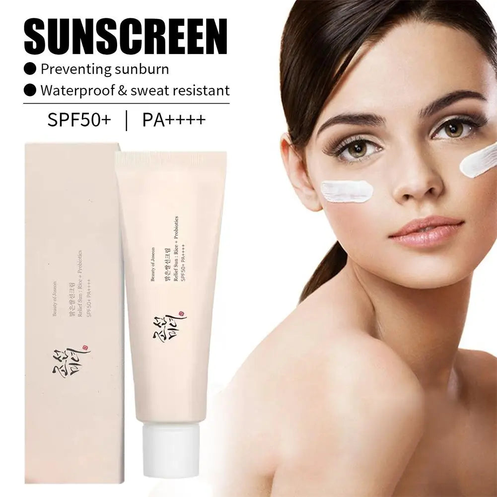 واقي شمس بالأرز والبروبيوتيك SPF50+ – حماية وترطيب يومي ☀️✨