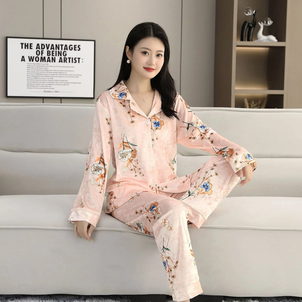 Elegant Women Pajamas 2-Piece Set long sleeved pants Print Velvet Pajamas Homewear Ladies Pajamas Women Sleepwear