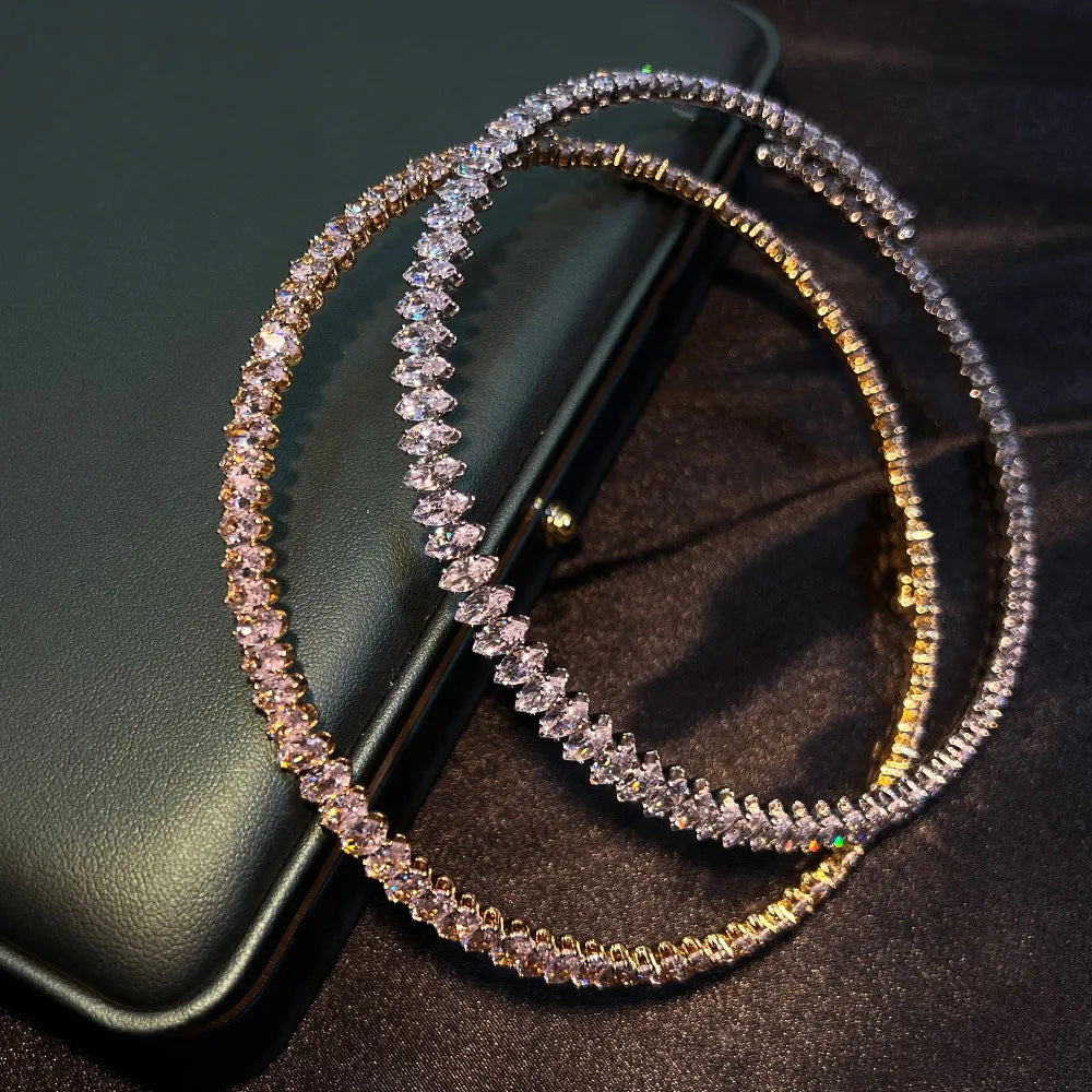 New Stunning and Exquisite stereo Everyday Jewelry Shiny Necklace Women's Clothing Accessories Wedding Holiday Bridal Gift M-991