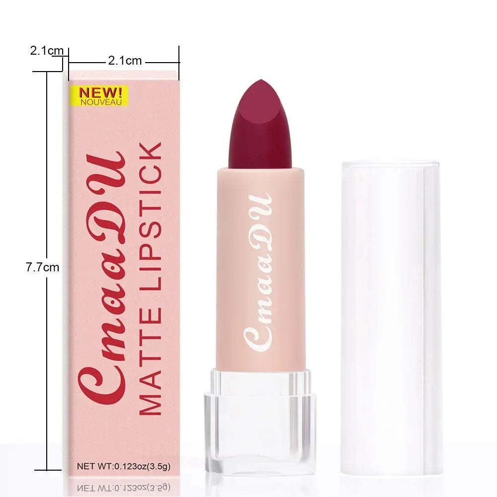 أحمر الشفاه السائل من CmaaDu 15Color Pro يقدم تغطية غنية ومطفأة مع ملمس ناعم وخفيف بفضل تركيبته التي تحتوي على زيت خفيف.