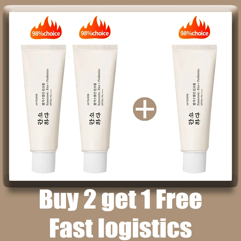 واقي الشمس بروبيوتيك من الأرز الكوري SPF50+ يقدم حماية فعالة وعالية ضد أشعة الشمس الضارة، مع تركيبة مرطبة وناعمة تحافظ على توازن البشرة.