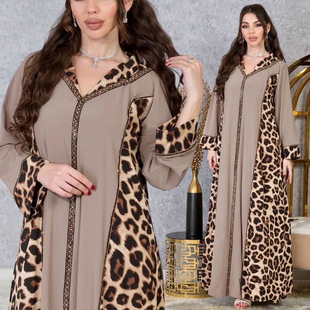 2025 Middle Eastern Dubai Muslim Robe, Saudi Arabian Elegant Women's V-neck Leopard Print Color-block Long-sleeved Dress
